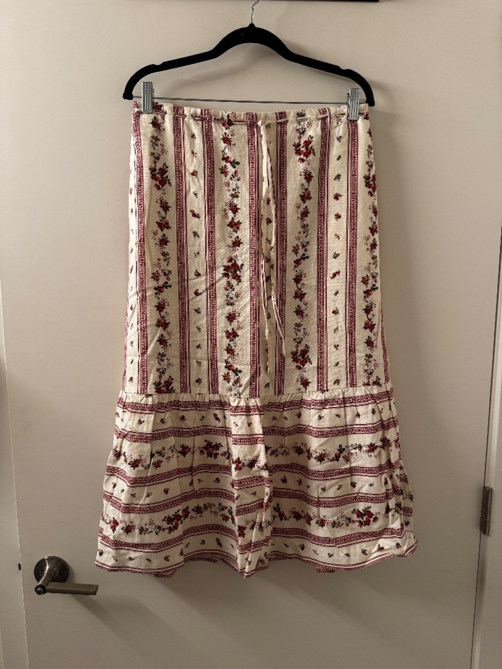 Joie Vintage Floral Pattern Midi Skirt with Adjsutable Waist